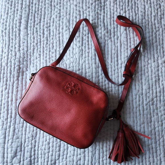 Tory Burch Red Crossbody Camera Bag - Picture 2 of 15